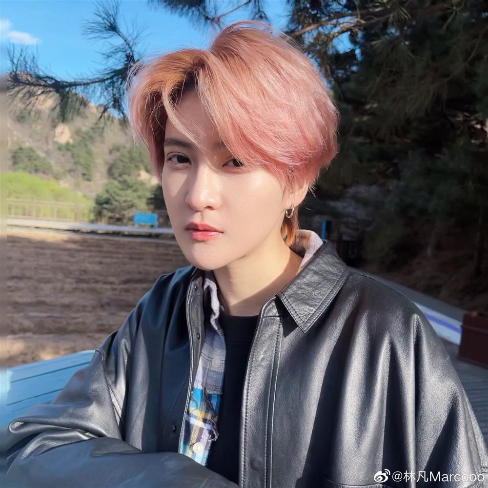 Dương Mịch liên tục đi chơi cùng trai trẻ, danh tính hú hồn-7