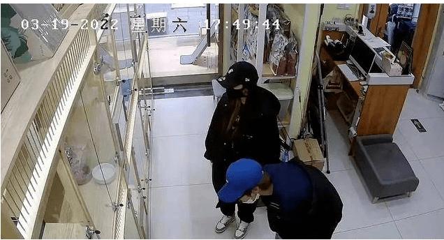 Dương Mịch liên tục đi chơi cùng trai trẻ, danh tính hú hồn-5