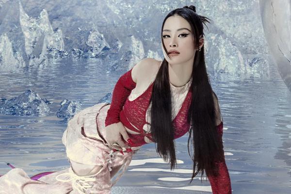 Đông Nhi bị phản dame trên mọi mặt trận sau bài tế fan gây sốc-12