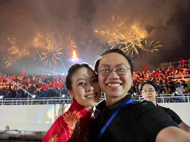 MC Phí Linh chia sẻ ảnh hậu trường độc lễ khai mạc Sea Games 31-4
