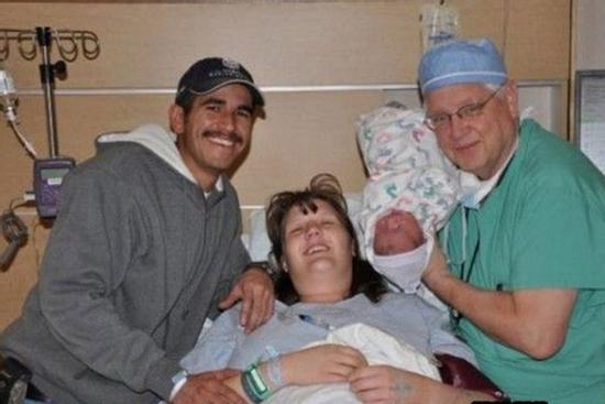 Khi buổi chụp ảnh gia đình lại hóa thành trò đùa của các thành viên