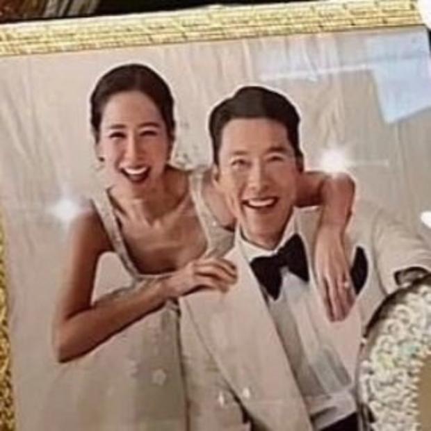 Loạt ảnh cưới hiếm hoi thân mật của Hyun Bin và Son Ye Jin lộ diện-3