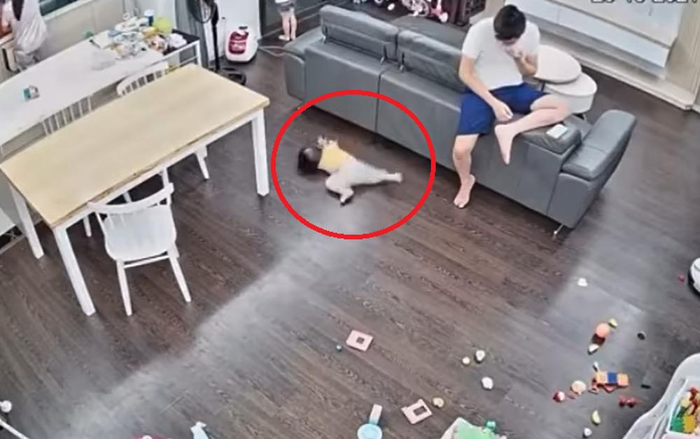 Con ngã đập mặt xuống đất, bố lạnh băng khiến cả làng tranh cãi-3