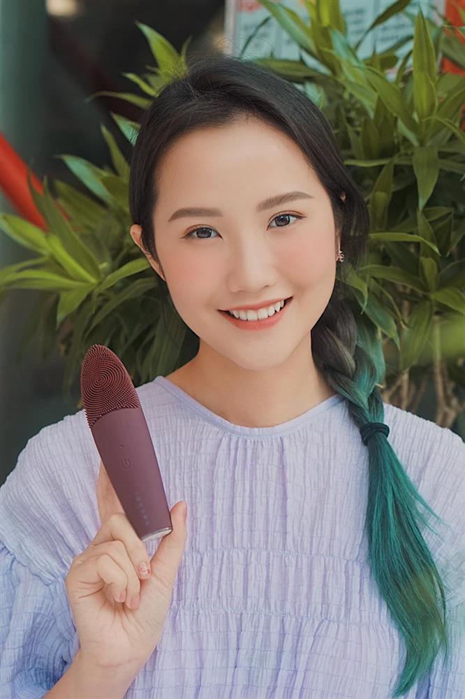 Vợ thiếu gia Phan Thành quay lại tóc phá cách sau sinh-7