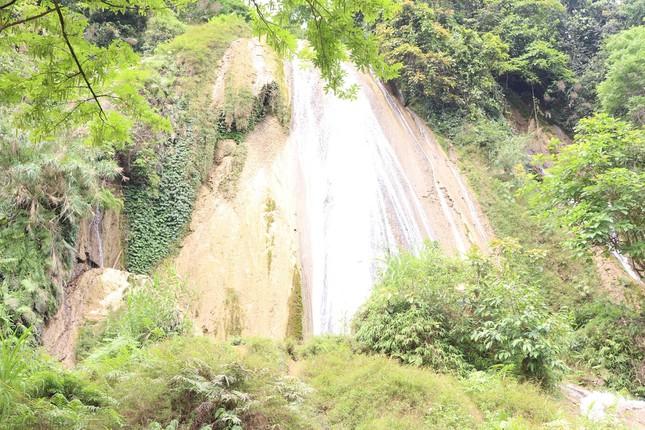 Chiêm ngưỡng Thác nước Nàng tiên ở Tây Bắc-2