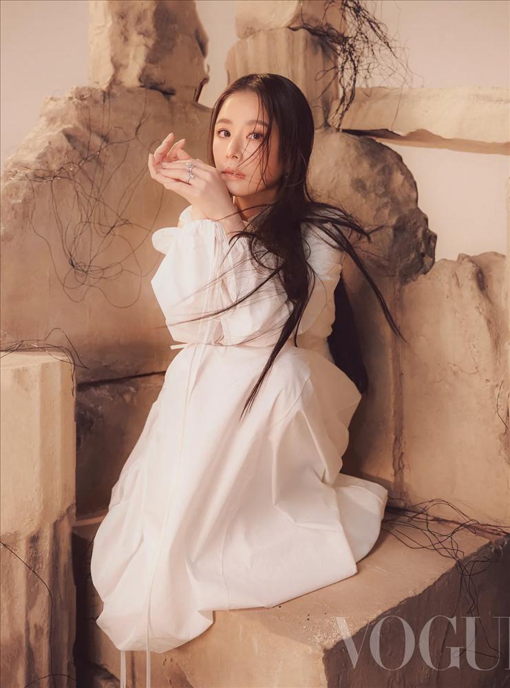 Cú sốc hình ảnh kém sắc và nỗi ám ảnh của Lâm Tâm Như-4