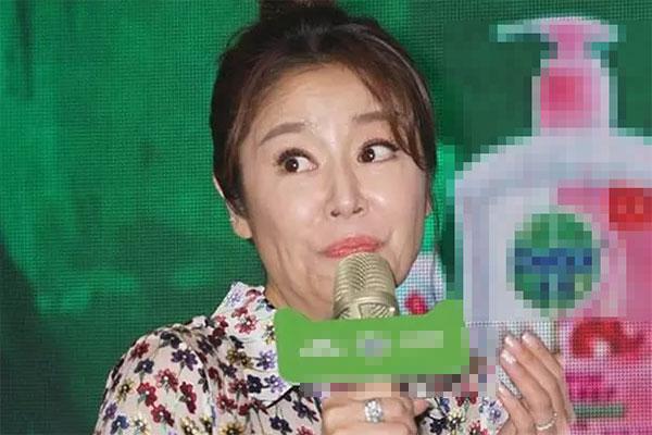 Lâm Tâm Như lộ dấu hiệu bầu lần hai ở tuổi U50?-6