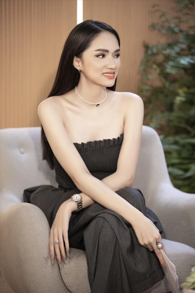 Giữa biến đối đầu fans, hot lại khung ảnh Đông Nhi và Hương Giang-5