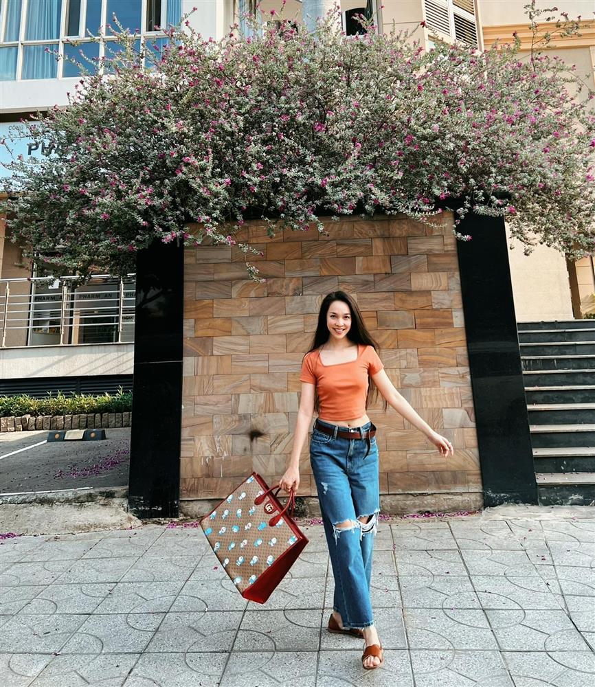 Ở ngưỡng tứ tuần, Hiền Thục mix đồ dễ thương hack tuổi-1