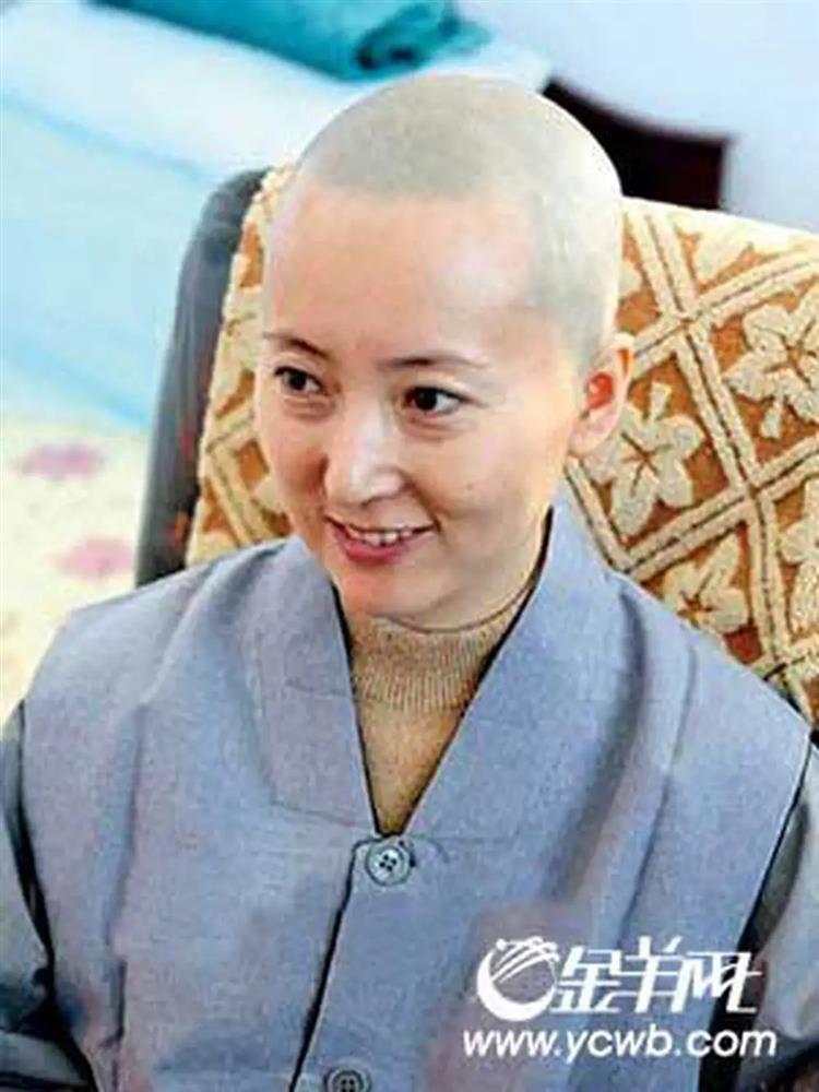 The painful fate of the most beautiful Hong Lau Mong beauty in history - 9