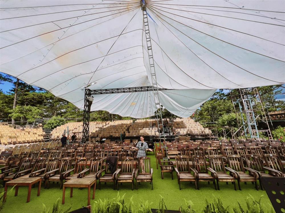 Sao Việt hôm nay 14/5: Mai Phương Thúy lép vế nhan sắc mẹ bỉm-5