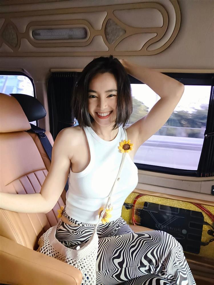 Sao Việt hôm nay 14/5: Mai Phương Thúy lép vế nhan sắc mẹ bỉm-11