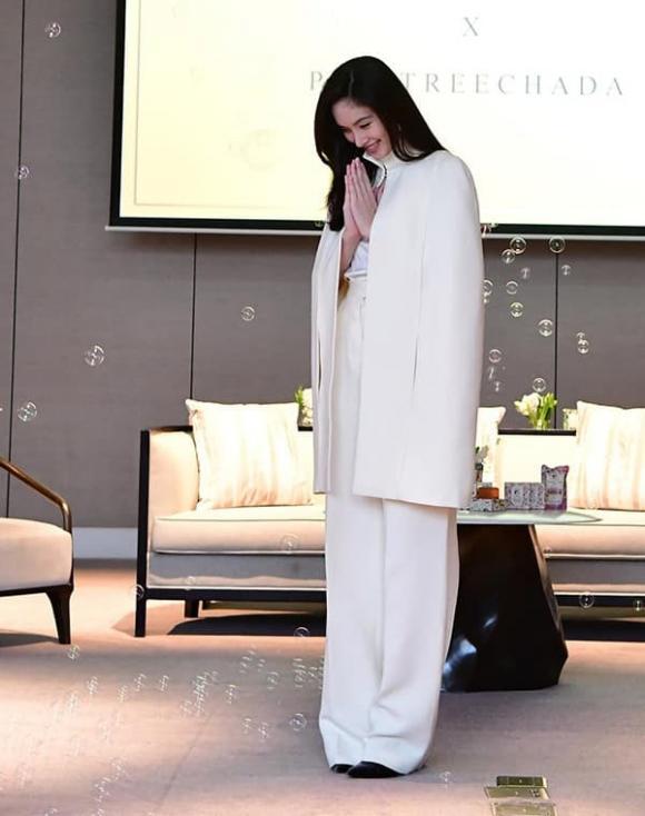 Nhan sắc Hoa hậu Chuyển giới đẹp nhất Thái Lan Nong Poy tuổi 36-4