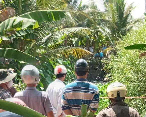 Vợ chém chết chồng, buộc cục sắt dìm xác xuống ao suốt 4 tháng-1