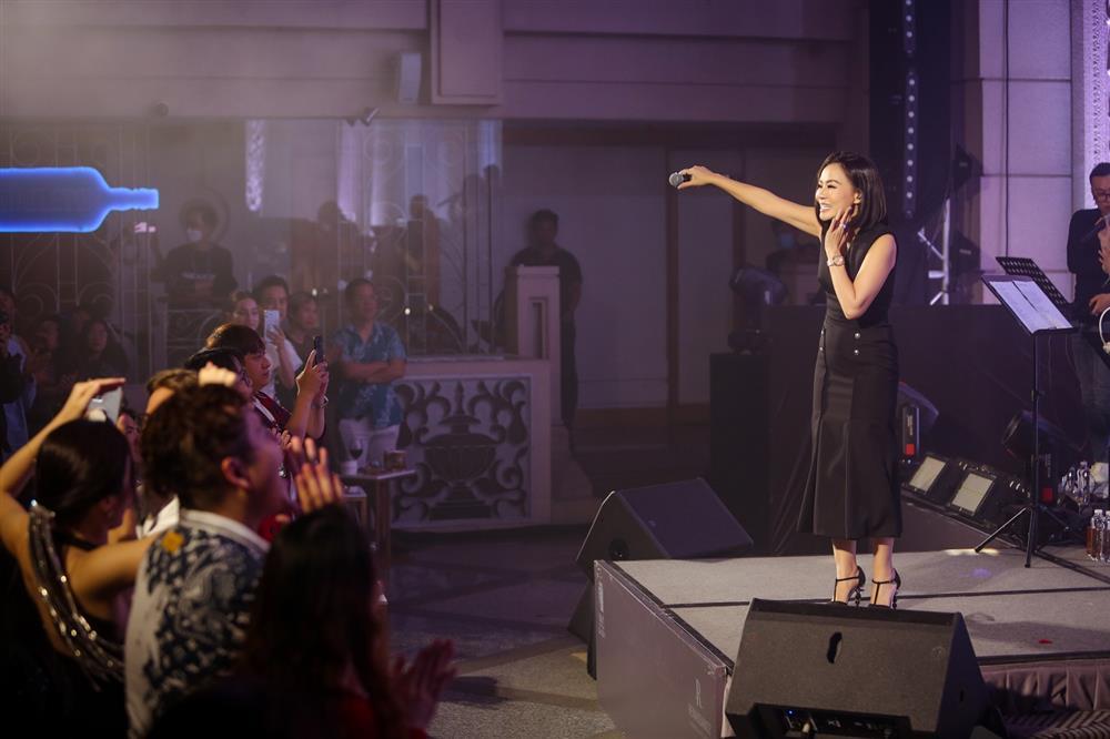 Hơn 2 năm mới đi hát trở lại, Thu Minh thừa nhận đã hiền hơn nhiều-7