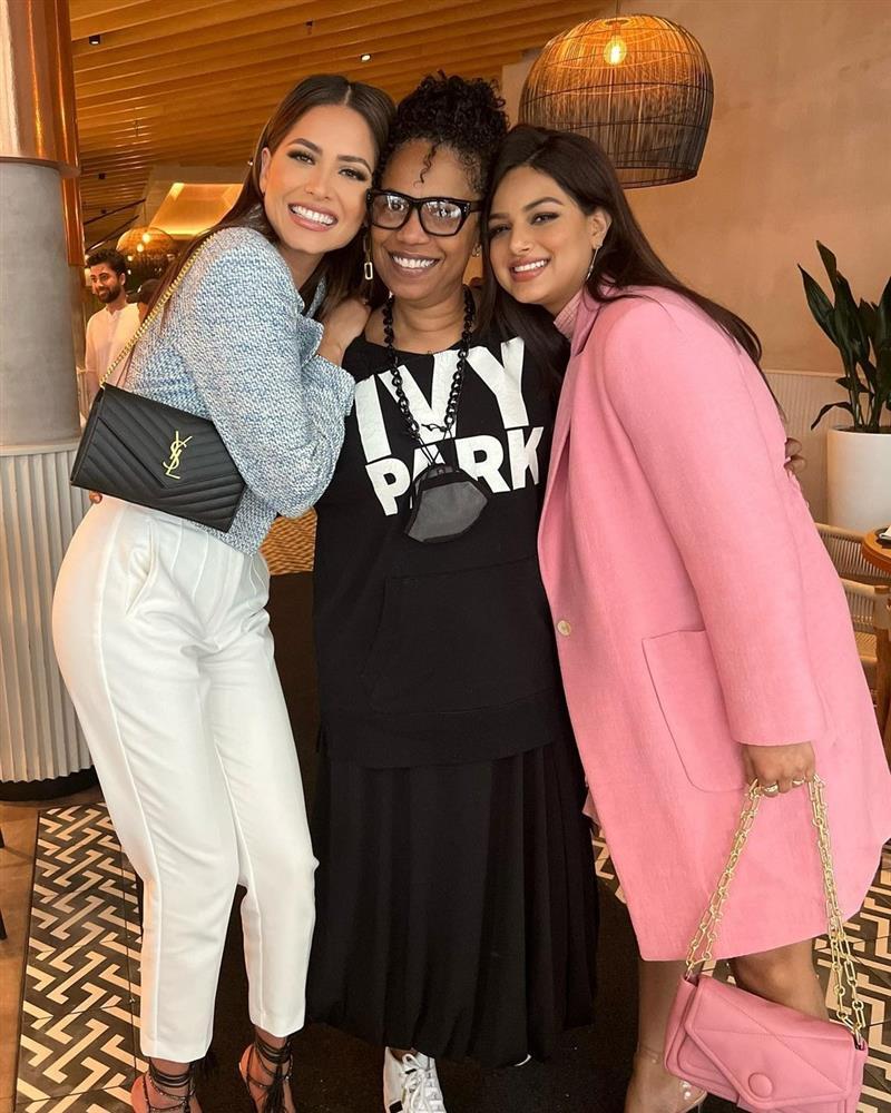 Miss Universe 2020 đọ sắc Miss Universe 2021, ai thất thế?-1