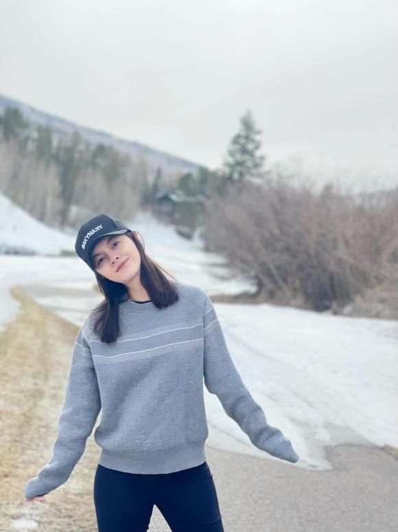 Phạm Quỳnh Anh tăng cân thấy rõ, vẫn khéo giấu bụng bầu-6