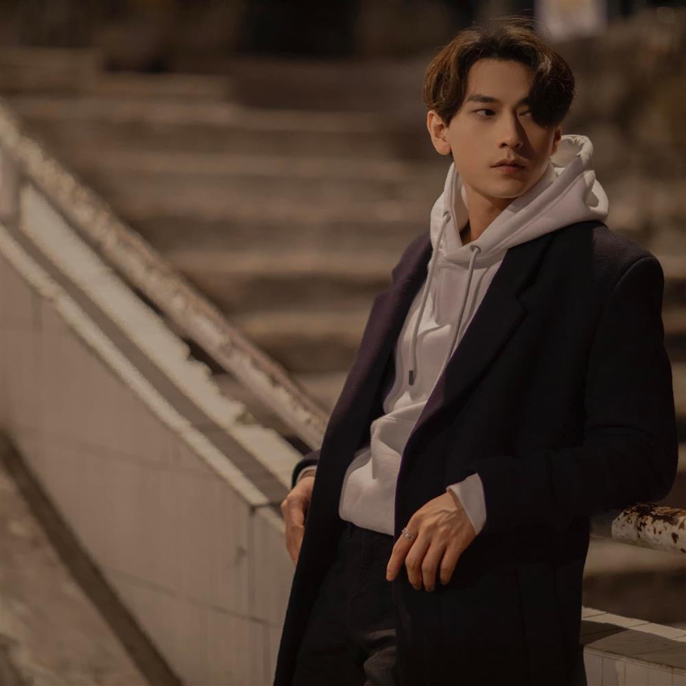 Sao Việt hôm nay 15/5: Vợ chồng Phương Trinh Jolie trăng mật ở đâu?-4