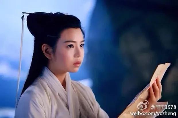 Những Tiểu Long Nữ được khen và bị ném đá-14