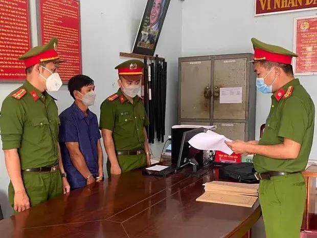 Mẹ đi vắng, 2 con gái bị gã đàn ông vào nhà dâm ô-1