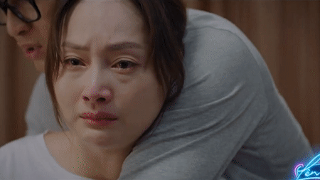 Thương Ngày Nắng Về 2 tập 19, Duy thể hiện tình cảm với Trang trong thang máy-2