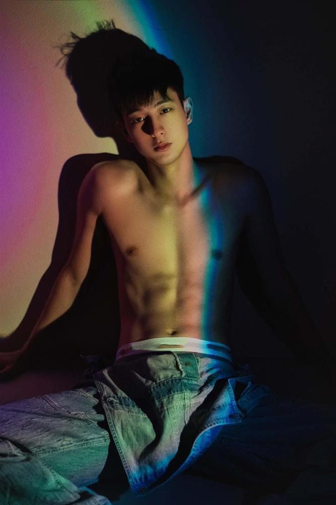 Mê mẩn ngoại hình cực phẩm hot boy cầu lông dự Sea Games 31-8