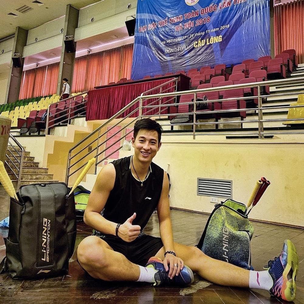 Mê mẩn ngoại hình cực phẩm hot boy cầu lông dự Sea Games 31-1