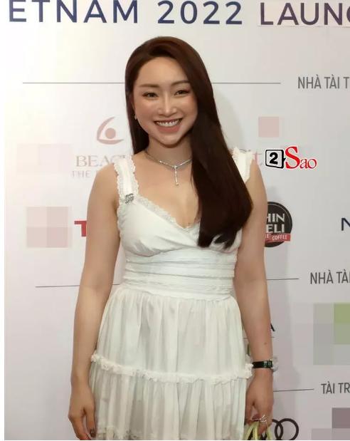 Vợ trẻ Chi Bảo giảm 15kg sau khi lộ ảnh camera thường kém nuột-7