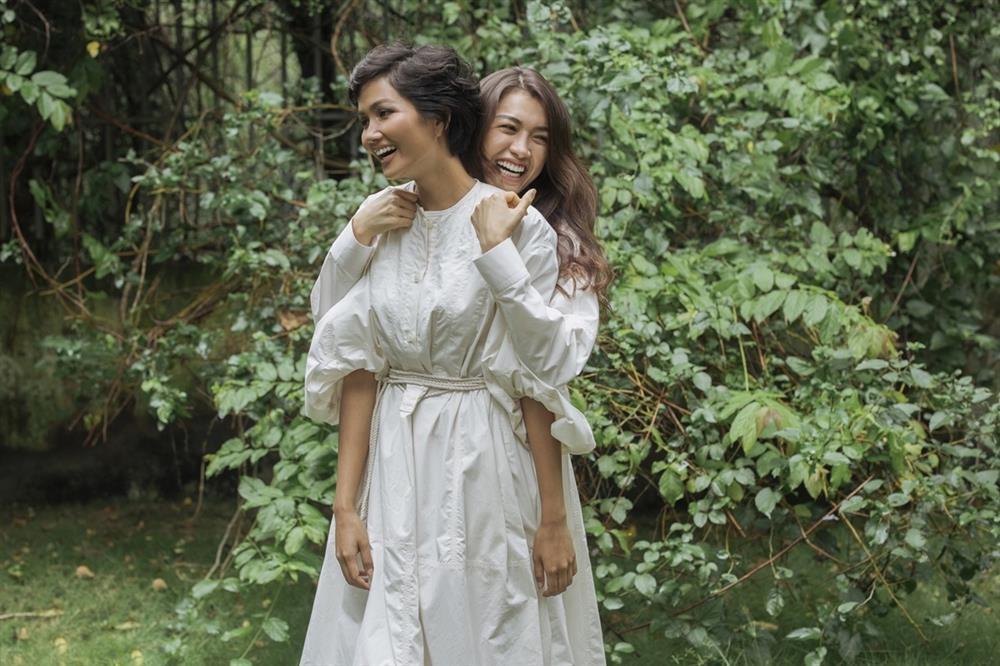 HHen Niê khóa môi đàn chị Á hậu cực bạo tại tiệc sinh nhật-8