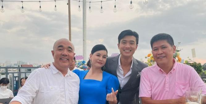 Cát Phượng mới hôm trước khóc mếu hôm sau tươi rói đi sự kiện-6