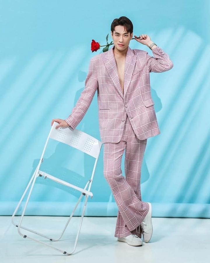 Kiều Minh Tuấn bảnh bao hơn hẳn sau chia tay Cát Phượng-8