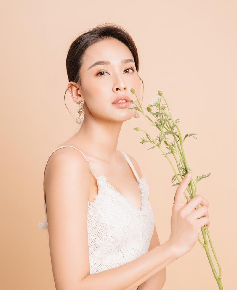 Hà Kiều Anh U50 mà khối cô gái thanh xuân phải xin vía trẻ đẹp-1