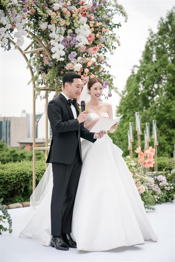 Revealing the wedding of the beauty Son Dam Bi and her boyfriend Lee Kyou Hyuk-1