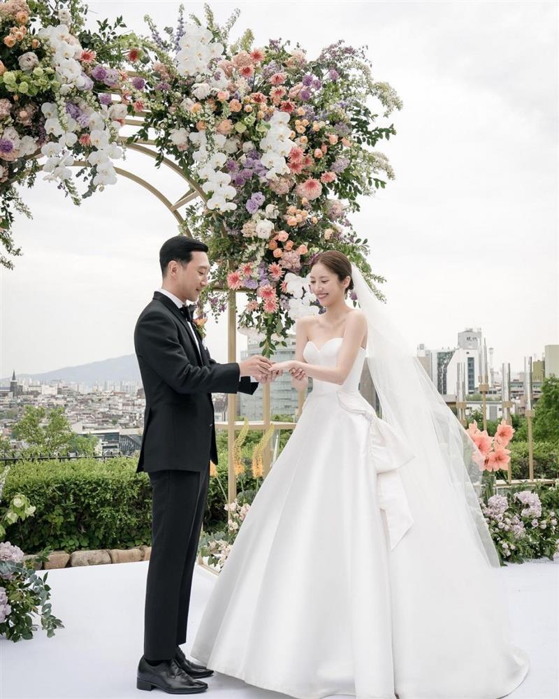 Revealing the wedding of the beauty Son Dam Bi and her boyfriend Lee Kyou Hyuk-2