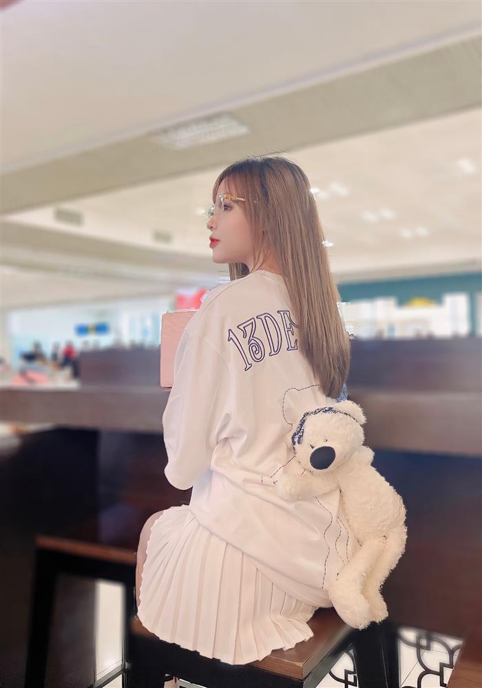 Gương mặt lạ lẫm, Âu Hà My bị nghi đập đi xây lại-4