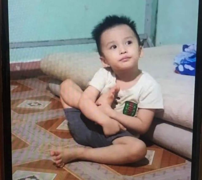 Discovered body floating in the river in Vinh Long, suspected of missing 4-year-old boy-1