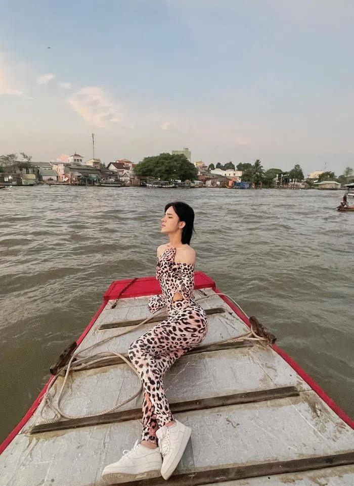 MXH chỉ trích Trần Đức Bo ăn mặc phản cảm ở Đà Lạt-8