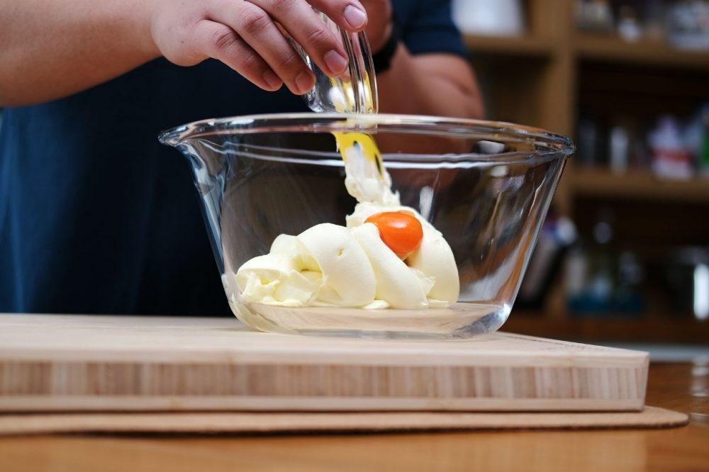 Công thức làm bánh mì bơ tỏi cực thơm ngon, ăn là ghiền-1