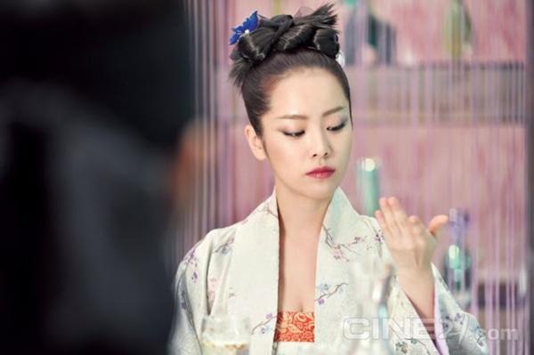Han Ji Min: Tài sắc vẹn toàn, visual khiến Hyun Bin cũng phải mê mệt-4