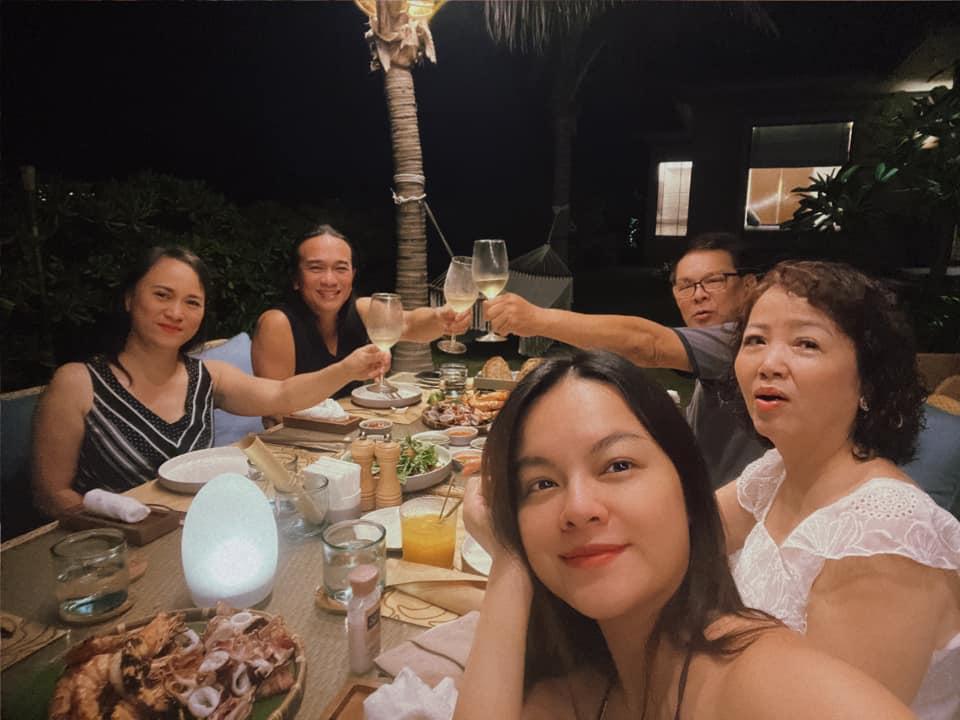 Phạm Quỳnh Anh bắt đầu vỡ nét, tăng cân chóng mặt thai kỳ cuối-5