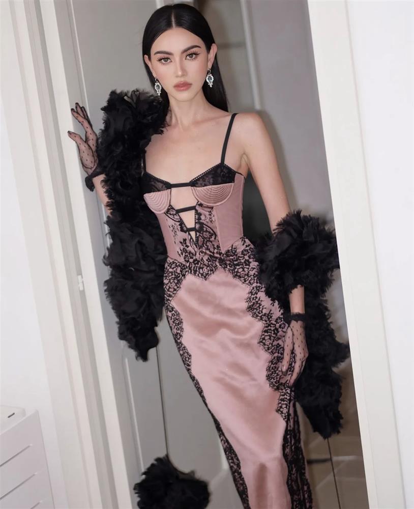 Mai Davika sang chảnh ăn đứt khi so kè Shin Min Ah, Lana Del Rey-1