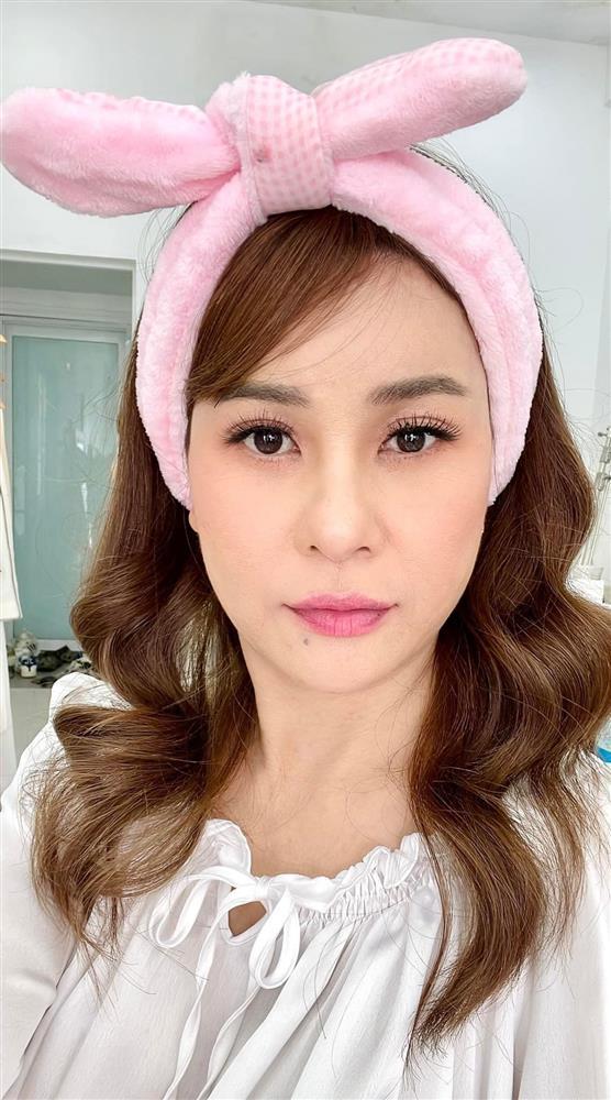 Chia tay Kiều Minh Tuấn, Cát Phượng tút tát dung nhan-6