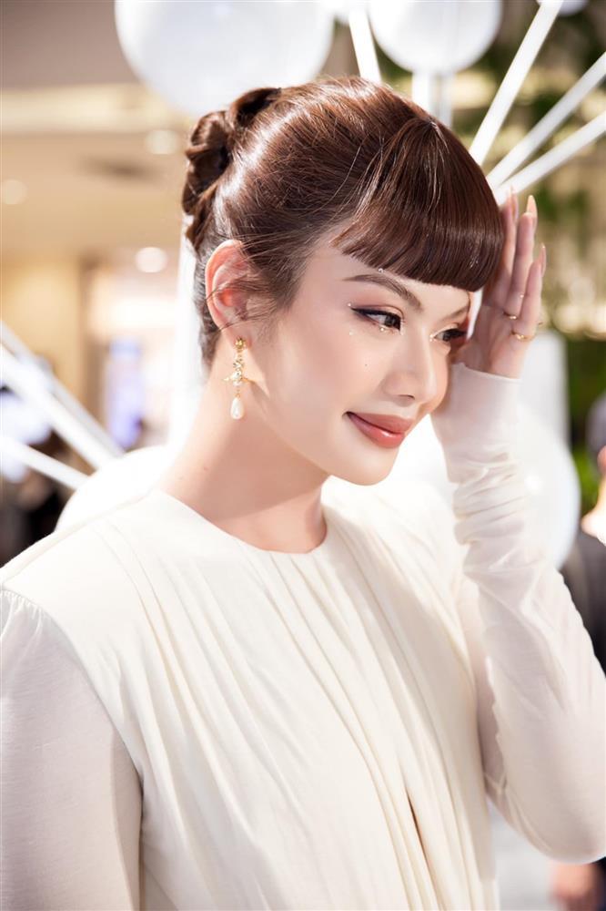 Đào Bá Lộc qua camera thường và ảnh app có khác biệt?-4