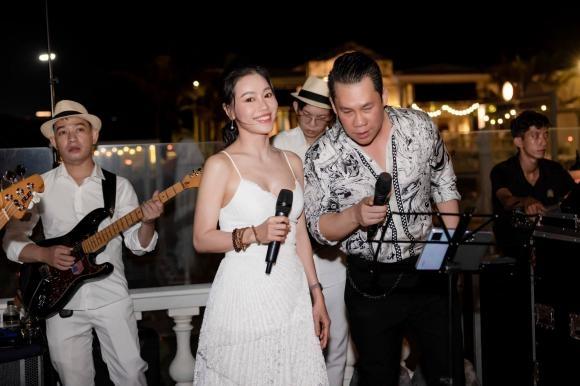 Truong Ngoc Anh was accompanied by her boyfriend to attend Ha Kieu Anh's birthday-3