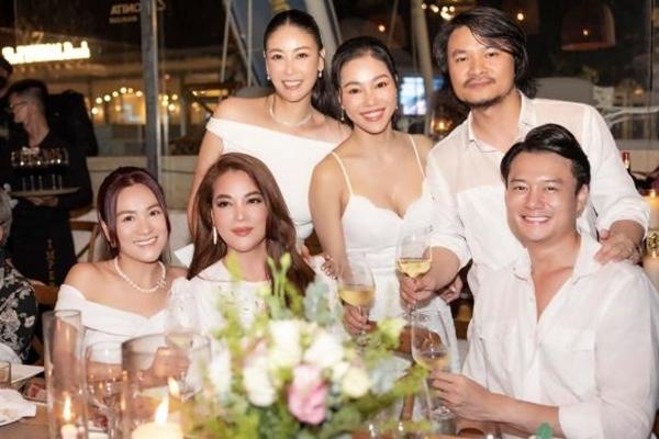 Truong Ngoc Anh was accompanied by her boyfriend to attend Ha Kieu Anh’s birthday