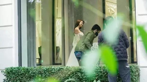 Minh Hằng hé lộ tiết mục chiêu đãi khách mời khi cưới đại gia-6