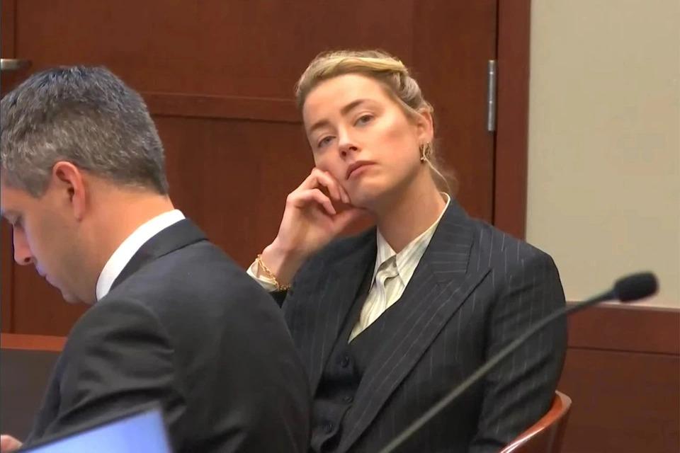 Amber Heard qua đêm với James Franco trước khi ly hôn Johnny Depp-1