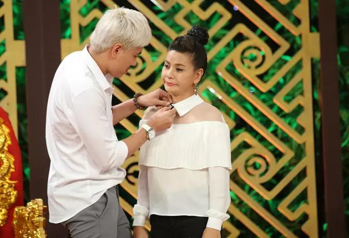 Love has been broken, what does Cat Phuong do with Kieu Minh Tuan's tattoo?-1