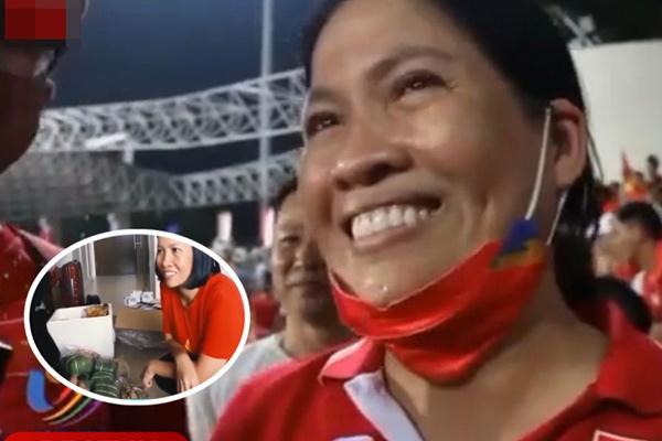 Giới trẻ đội mưa đến chung kết, mong U23 Việt Nam chiến thắng-6