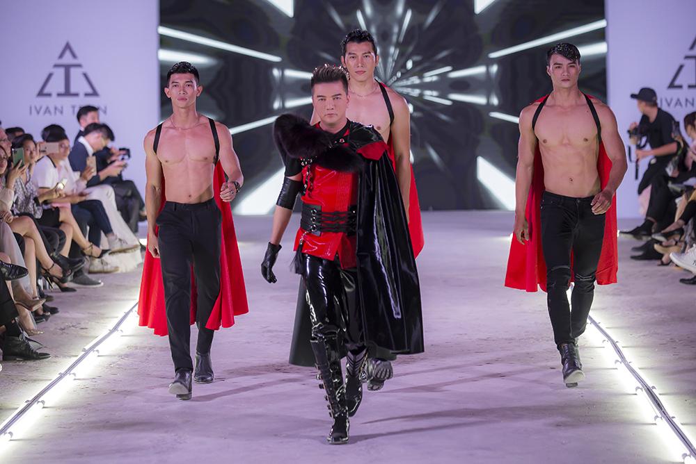 Dam Vinh Hung was criticized because the catwalk looked like a fight-5
